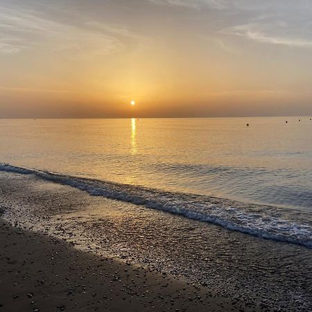 Primera Linea De Playa, Villa Conchita, Con Salida Al Mar ساغونتو المظهر الخارجي الصورة